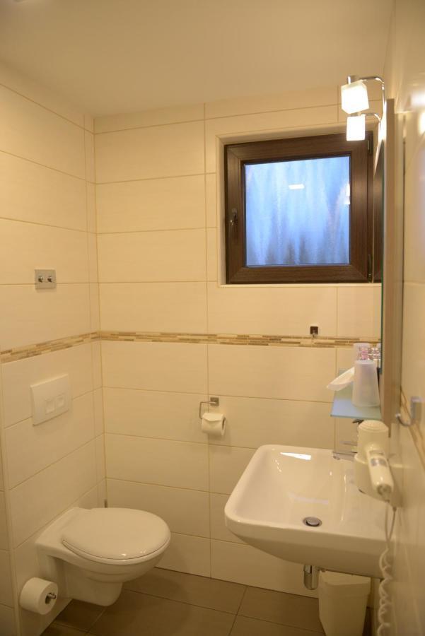 Hotel- Landgasthof Baumhof-Tenne Marktheidenfeld Bagian luar foto